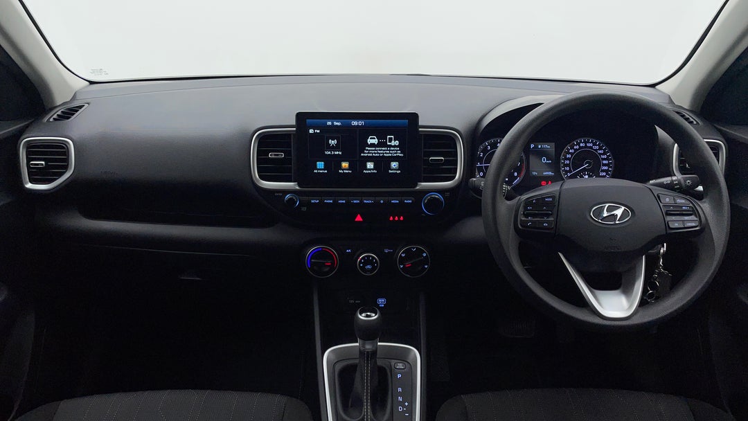 2020 Hyundai Venue Go, Automatic, 64905 km, Dashboard View