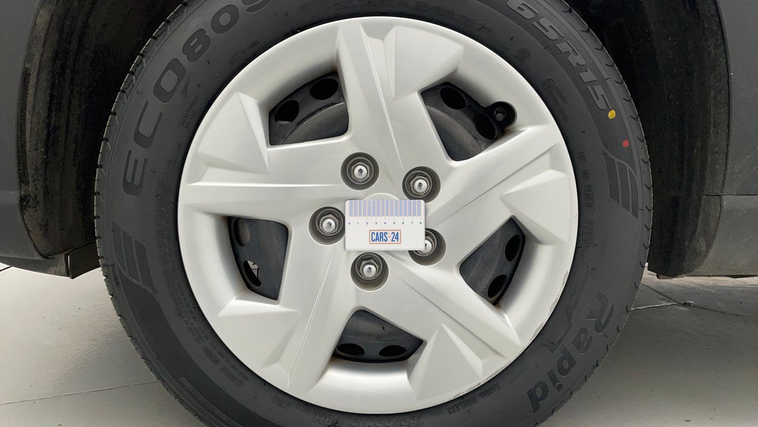 2020 Hyundai Venue Go, Automatic, 64905 km, Wheels Rim Front LHS Gutter Rash