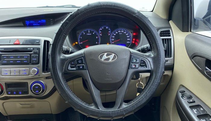 2014 Hyundai i20 SPORTZ 1.4 CRDI, Diesel, Manual, 78,007 km, Steering Wheel Close Up