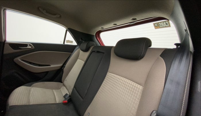 2018 Hyundai Elite i20 ASTA 1.2 (O), Petrol, Manual, 37,225 km, Right Side Rear Door Cabin