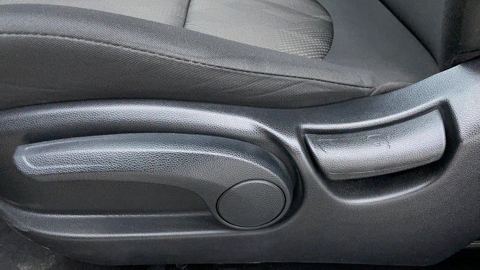 Hyundai Creta-Driver Side Adjustment Panel