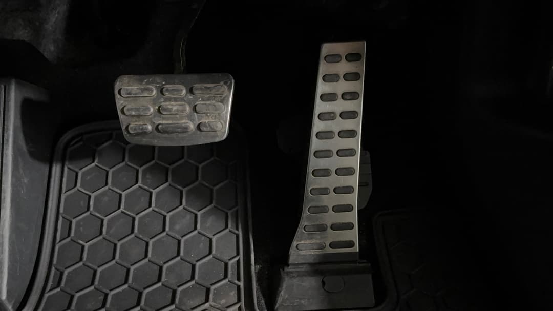 Pedals and Footmat