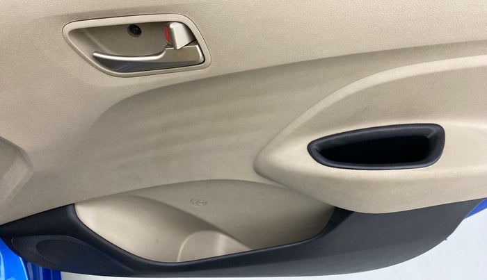 2019 Hyundai NEW SANTRO ASTA 1.1 MT, Petrol, Manual, 42,178 km, Driver Side Door Panels Control