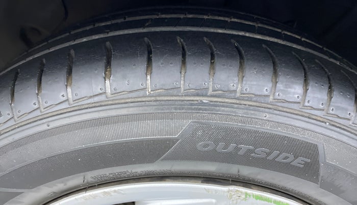 2019 Hyundai NEW SANTRO ASTA 1.1 MT, Petrol, Manual, 42,178 km, Left Front Tyre Tread