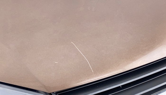 2019 Volkswagen Polo Trendline 1.0 L Petrol, Petrol, Manual, 10,740 km, Bonnet (hood) - Minor scratches