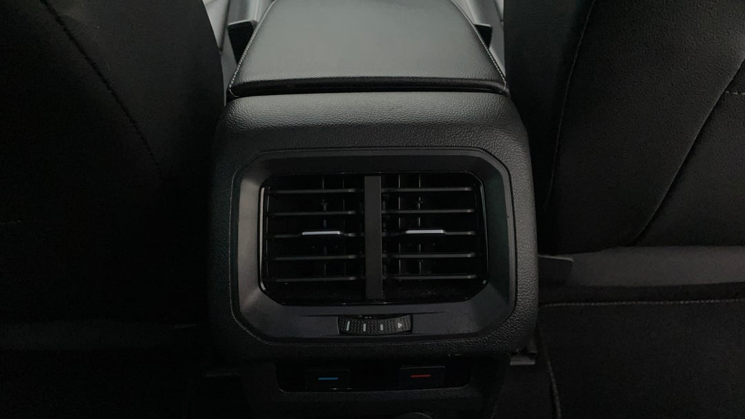 Rear A/C Vent