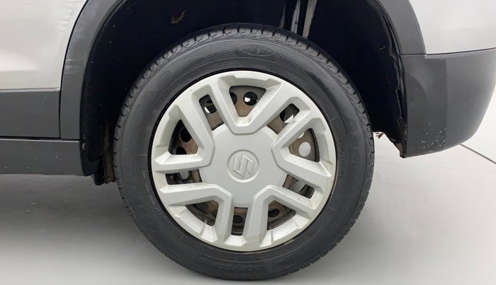 2016 Maruti Vitara Brezza VDI (O), Diesel, Manual, 99,340 km, Left Rear Wheel