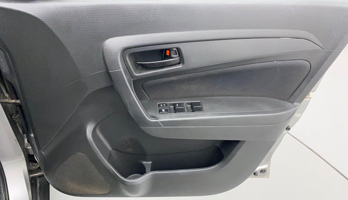 2016 Maruti Vitara Brezza VDI (O), Diesel, Manual, 99,340 km, Driver Side Door Panels Control