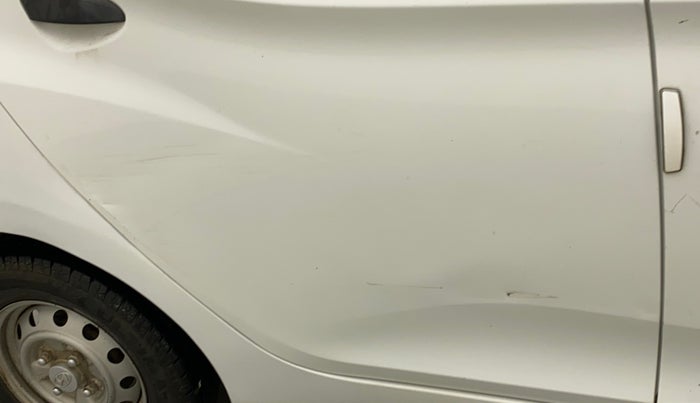 2016 Hyundai Eon ERA +, Petrol, Manual, 80,930 km, Right rear door - Slightly dented