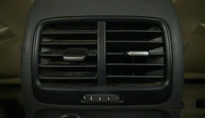 2012 Volkswagen Jetta COMFORTLINE TDI, Diesel, Manual, 1,17,927 km, Rear AC Vents