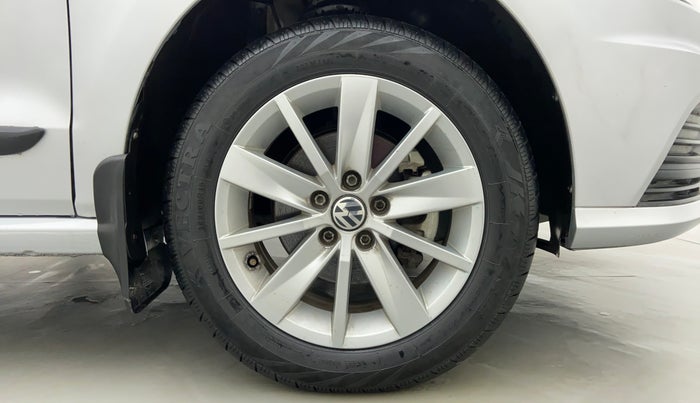 2017 Volkswagen Ameo COMFORTLINE 1.2, Petrol, Manual, 17,810 km, Right Front Wheel