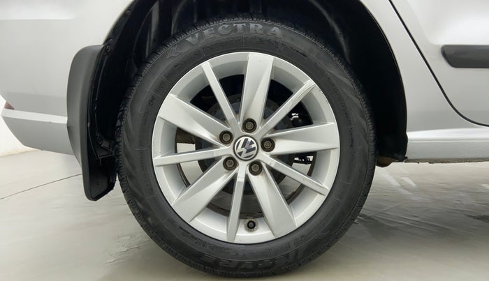 2017 Volkswagen Ameo COMFORTLINE 1.2, Petrol, Manual, 17,810 km, Right Rear Wheel