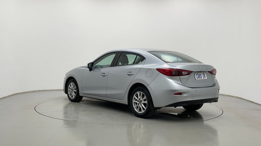 Left Back Diagonal (45- Degree) View