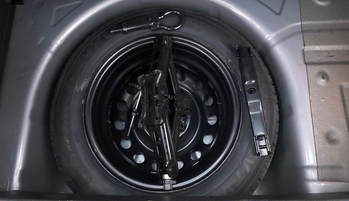 2019 Ford New Figo TITANIUM 1.2 PETROL MT, Petrol, Manual, 19,686 km, Spare Tyre