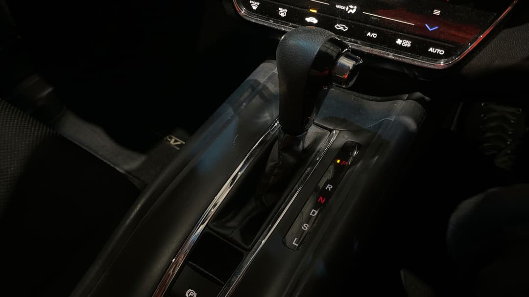 2016 Honda HR-V Vti, Automatic, 117377 km, Gear Lever 