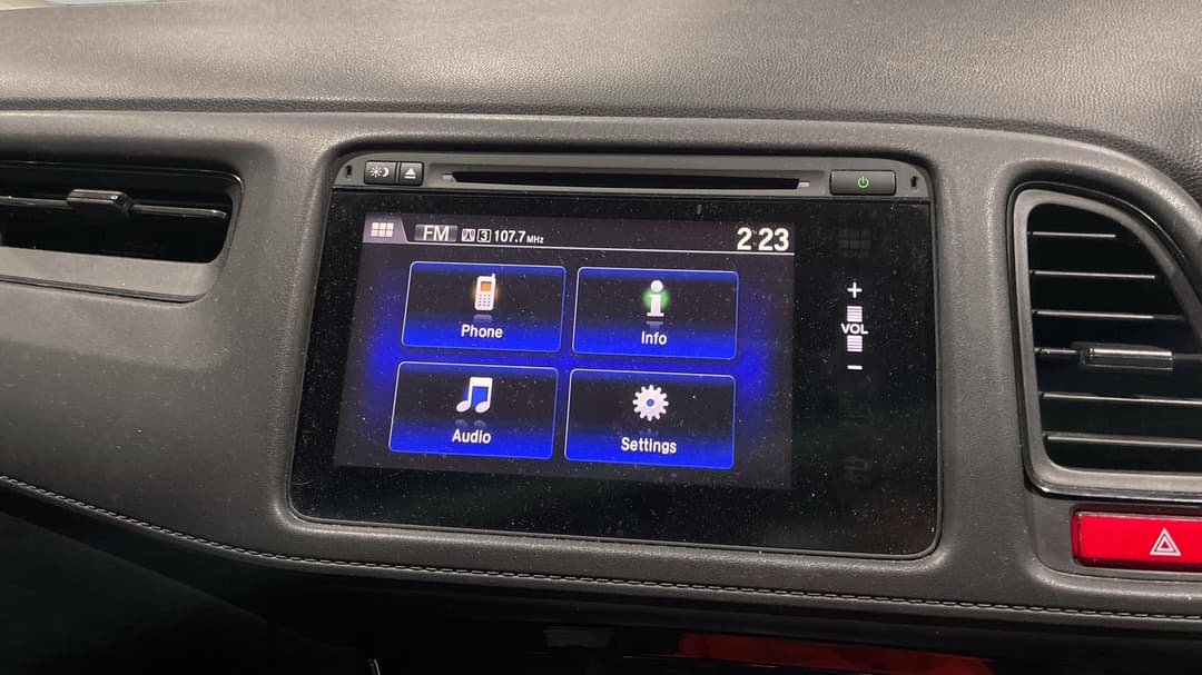 2016 Honda HR-V Vti, Automatic, 117377 km, Infotainment System