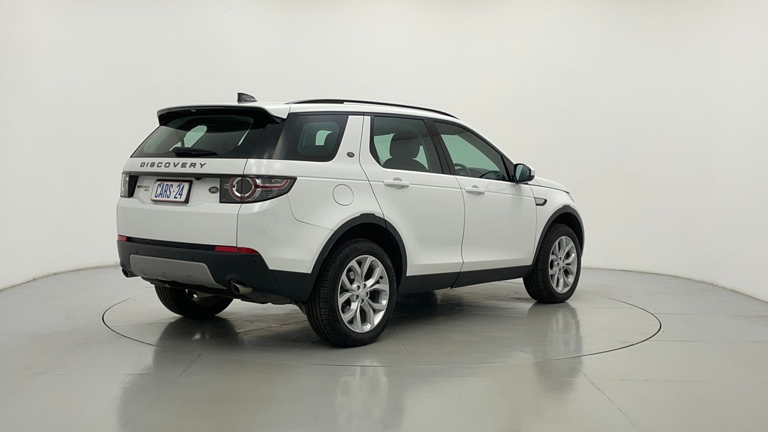 Right Back Diagonal (45- Degree) View