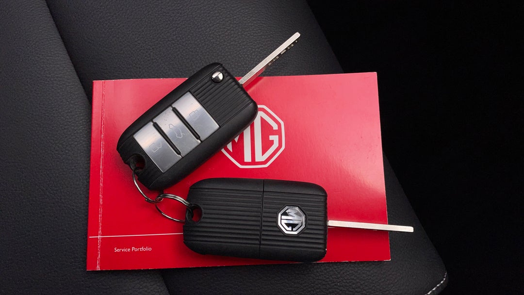 2024 MG ZS Excite, Automatic, 1397 km, Key Close-up