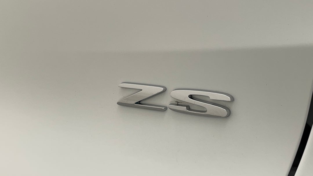 2024 MG ZS Excite, Automatic, 1397 km, Badge (Boot Right Side)