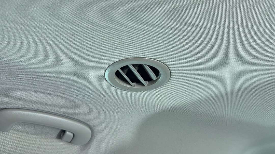 2020 Kia Carnival S, Automatic, 84008 km, Rear A/C Vent