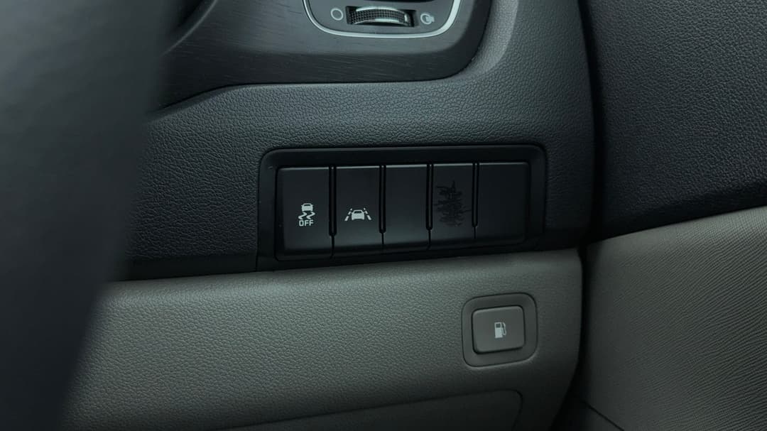 2020 Kia Carnival S, Automatic, 84008 km, Utility Switches/Buttons