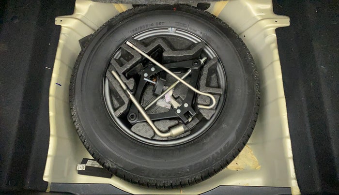 2021 Tata ALTROZ XE PETROL, Petrol, Manual, 10,427 km, Spare Tyre