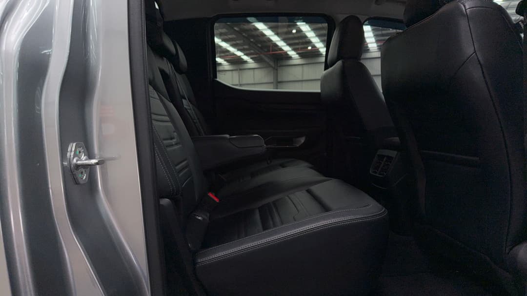 2022 Ford Ranger Sport 2.0 (4x4), Automatic, 54930 km, Right Side Rear Door Cabin View