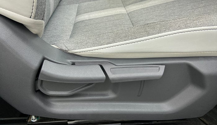 2021 Hyundai GRAND I10 NIOS SPORTZ PETROL, Petrol, Manual, 4,534 km, Driver Side Adjustment Panel