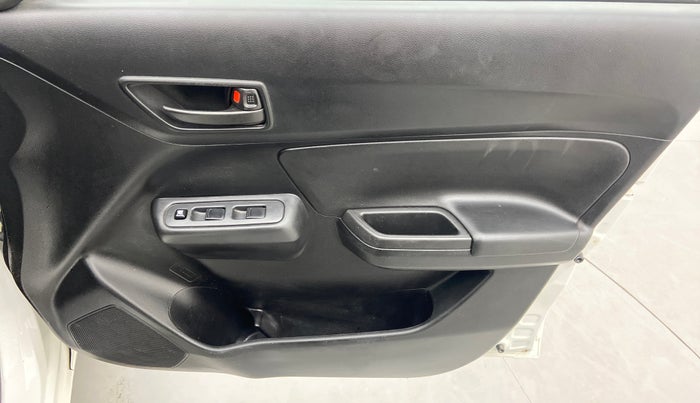 2019 Maruti Swift LXI, Petrol, Manual, 14,058 km, Driver Side Door Panels Control
