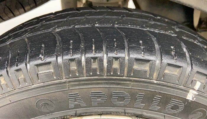 2016 Maruti Eeco 5 STR WITH AC PLUSHTR, Petrol, Manual, 63,221 km, Right Rear Tyre Tread