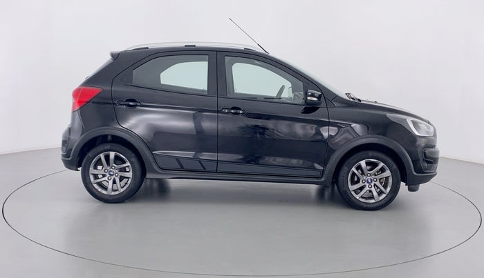 2019 Ford FREESTYLE TITANIUM 1.2 TI-VCT MT, Petrol, Manual, 50,611 km, Right Side View