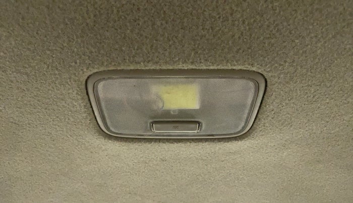 2015 Hyundai Elite i20 ASTA 1.2, Petrol, Manual, 1,18,957 km, Ceiling - Roof light/s not working