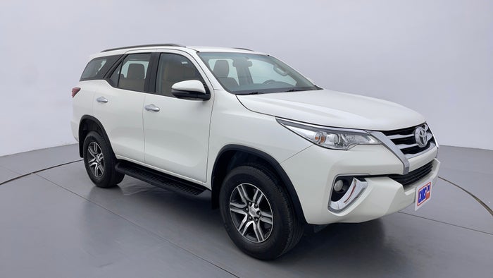 2020 TOYOTA FORTUNER-Right Front Diagonal (45- Degree) View