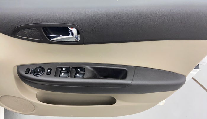2012 Hyundai i20 SPORTZ 1.2 VTVT, Petrol, Manual, 49,270 km, Driver Side Door Panels Control