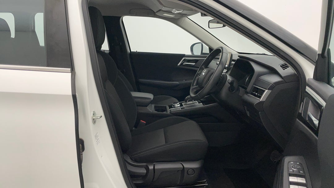 2024 Mitsubishi Outlander Es 5 Seat (2WD), Automatic, 52451 km, Right Side Front Door Cabin View