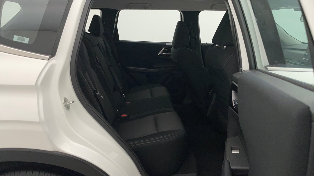 2024 Mitsubishi Outlander Es 5 Seat (2WD), Automatic, 52451 km, Right Side Rear Door Cabin View