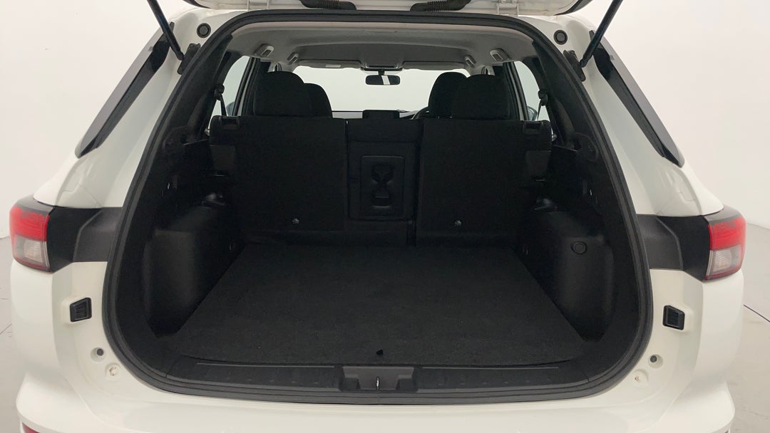 2024 Mitsubishi Outlander Es 5 Seat (2WD), Automatic, 52451 km, Boot Inside View