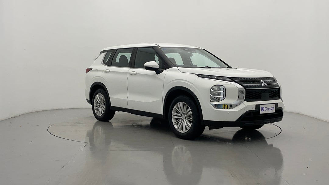 2024 Mitsubishi Outlander Es 5 Seat (2WD), Automatic, 52451 km, Right Front Diagonal (45- Degree) View