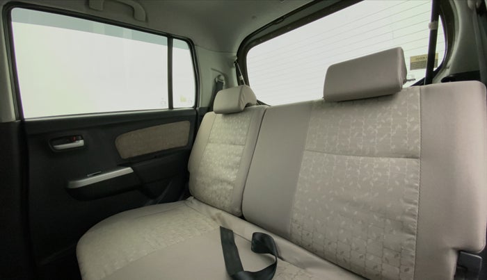 2015 Maruti Wagon R 1.0 VXI, Petrol, Manual, 58,352 km, Right Side Door Cabin View