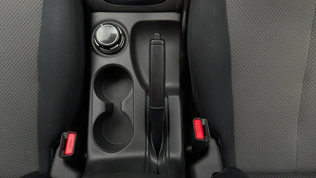 2019 Mitsubishi Triton Glx Adas (4x4), Manual, 64543 km, Handbrake