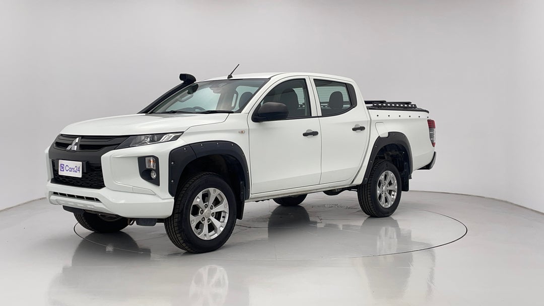 2019 Mitsubishi Triton Glx Adas (4x4), Manual, 64543 km, Left Front Diagonal (45- Degree) View