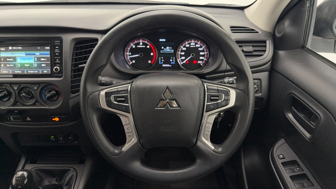 2019 Mitsubishi Triton Glx Adas (4x4), Manual, 64543 km, Steering Wheel Close-up