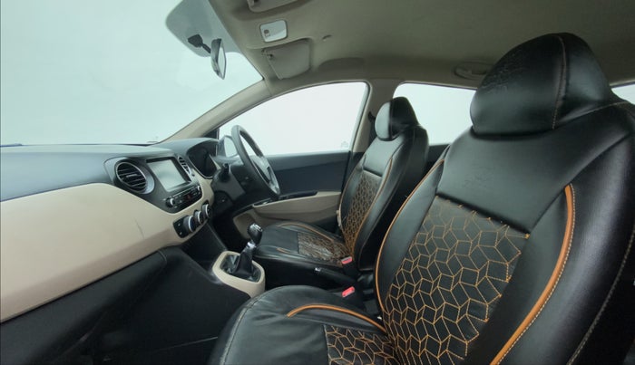 2018 Hyundai Grand i10 SPORTZ 1.2 KAPPA VTVT, Petrol, Manual, 67,181 km, Right Side Front Door Cabin