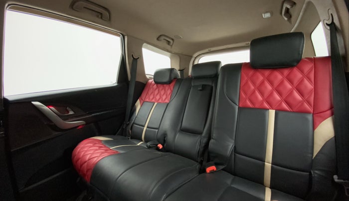 2013 Mahindra XUV500 W8, Diesel, Manual, 97,814 km, Reclining Back Row Seats