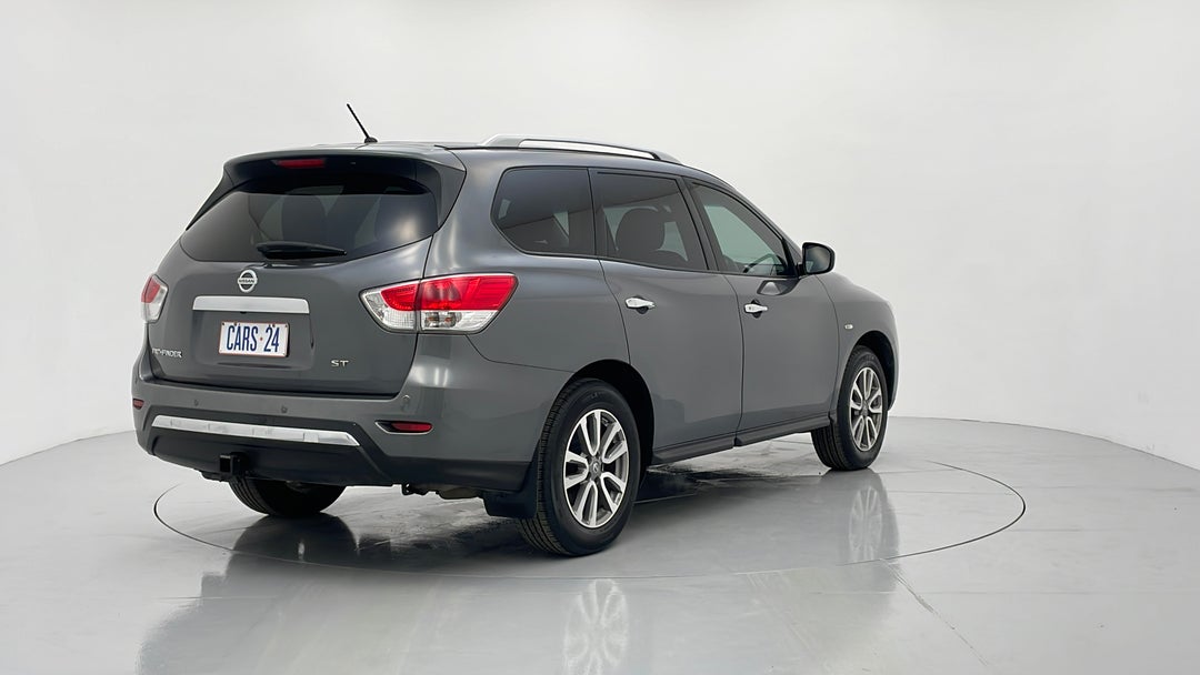 2015 Nissan Pathfinder St (4x2), Automatic, 60724 km, Right Back Diagonal (45- Degree) View