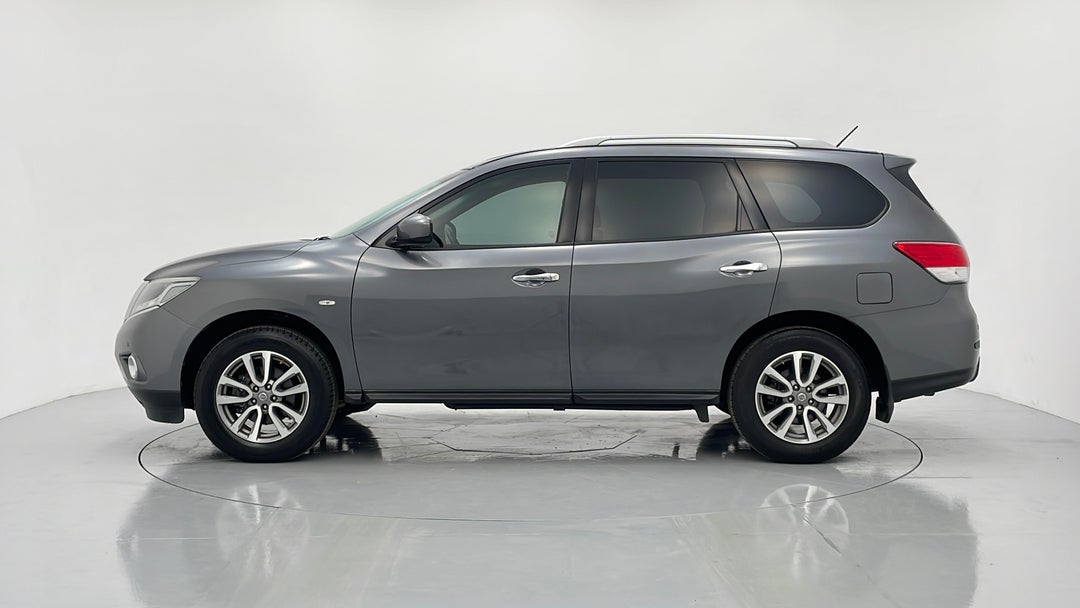 2015 Nissan Pathfinder St (4x2), Automatic, 60724 km, Left Side View