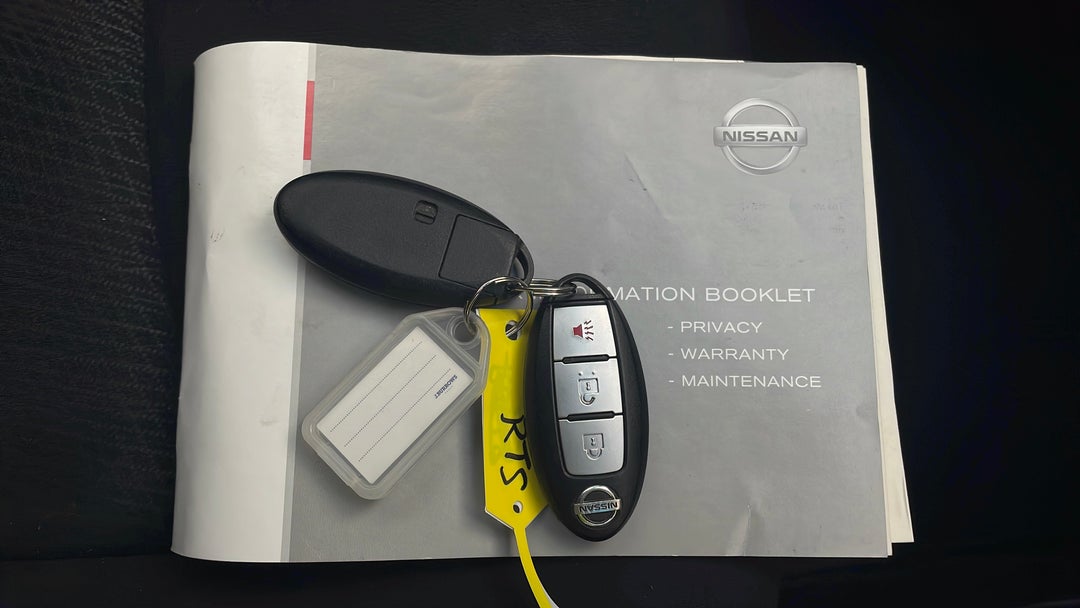 2015 Nissan Pathfinder St (4x2), Automatic, 60724 km, Key Close-up