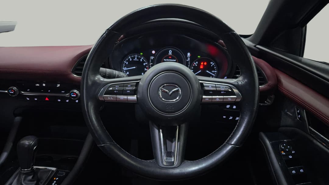 2022 Mazda Mazda3 G25 Astina, Automatic, 74002 km, Steering Wheel Close-up