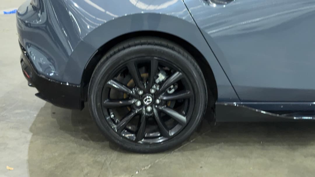 2022 Mazda Mazda3 G25 Astina, Automatic, 74002 km, Right Rear Wheel