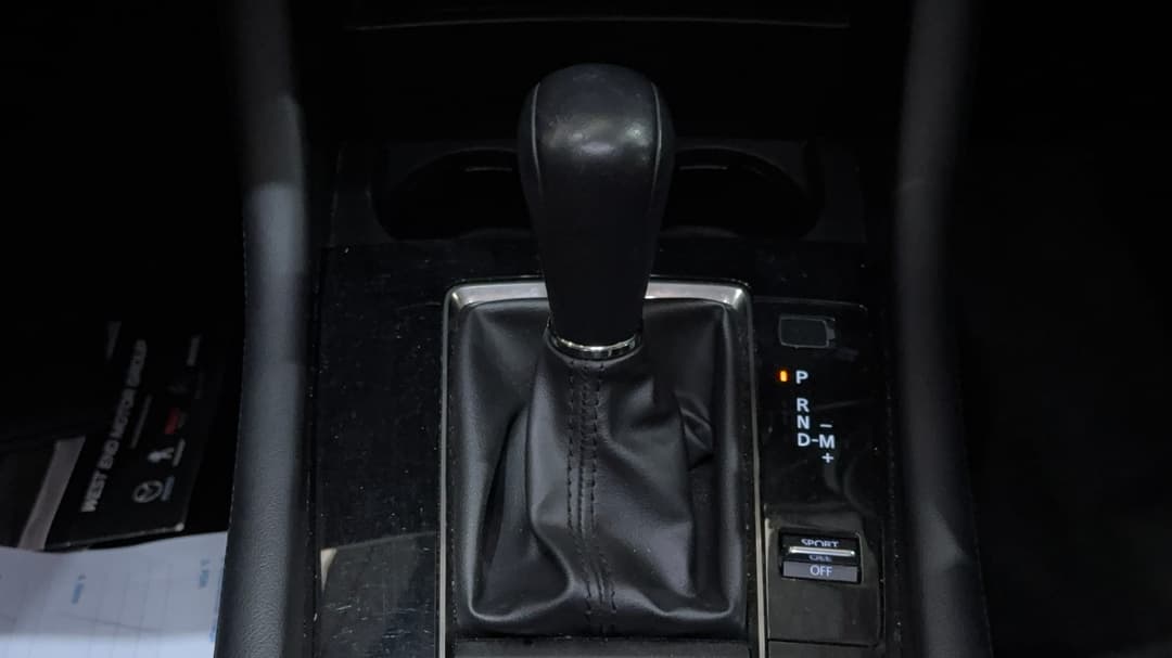 2022 Mazda Mazda3 G25 Astina, Automatic, 74002 km, Gear Lever 